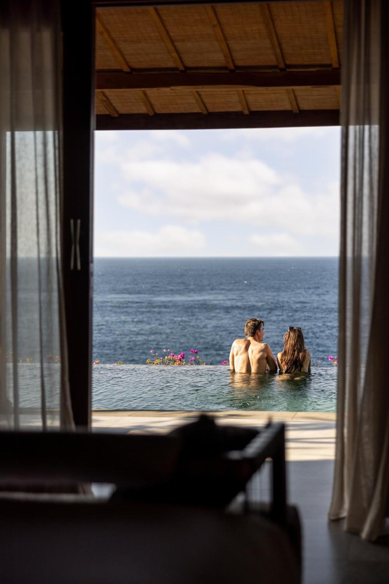 Semaya Beach Resort Tanglad ภายนอก รูปภาพ